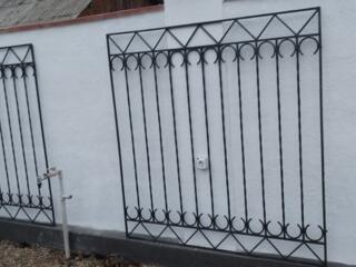 Продам 6 шт решёток стандартные размеры квартир