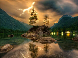 СЕМЬЯ ИЩЕТ няню для сына непоседу