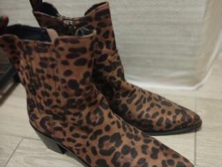 Ботильоны новые замша 39 размер