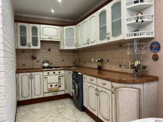 Парканы! Продается жилой каменный дом!