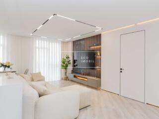 Se vinde apartament absolut nou, cu design individual, amplasat in ...