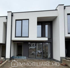 Casă cu 2 niveluri, com. Grătiești Vă propunem spre vânzare casă cu 2 