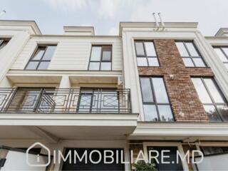 Townhouse cu 3 niveluri, or. Durlești Vă propunem spre vânzare casă ..