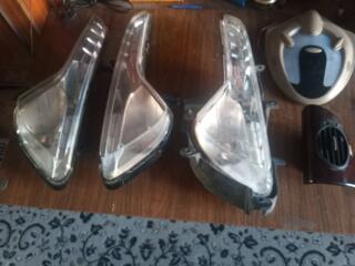 Запчасти на Волгу 2007 г. Стекло заднее, педали, крышка багажника, фар