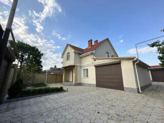 Продам шикарный дом в Первомайском (25 км от пос.Котовского)