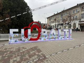 По договору аренды, можно вид на жительство оформлять.