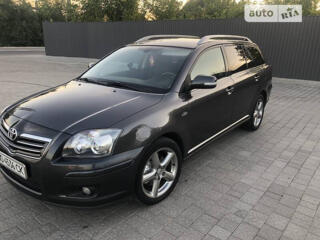 Тойота Авенсис