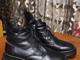 Продам обувь 38-39 р