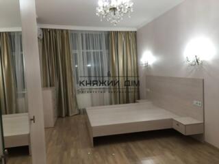 БЕЗ КОМІСІЇ! Пропонується в оренду 4-х. кімнатна квартира-студія у ЖК 