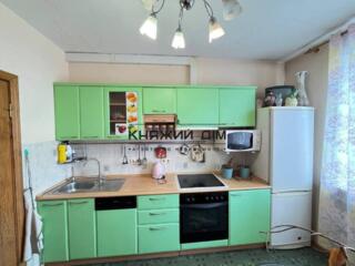 Здається роздільна 2-х к. Кв. по вул. Челябінська 9Б, 83/38/10 кв. м, 