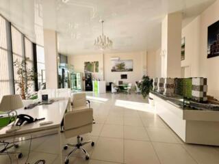 Оренда офісного/торгового приміщення в Дарницькому районі, загальною .