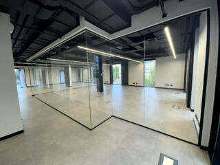 Оренда офісу 309 м  у бізнес-центрі класу  А , вул. Красилівська, ...