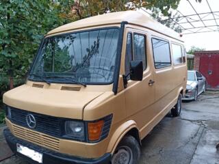 Мерседес 310 на МЕТАНЕ, многоцелевой.