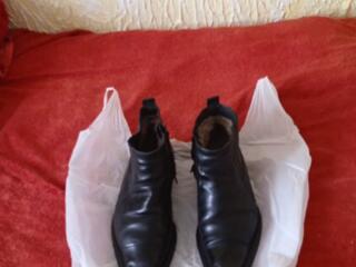 Зимние кожаные полусапожки 42 размер Италия 350 руб