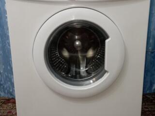 Samsung 4.5 kg WF6458N7W в идеале от мастера, обслужена.