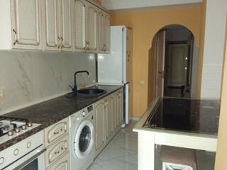 Сдам трёхкомнатную квартиру в центре Горсад