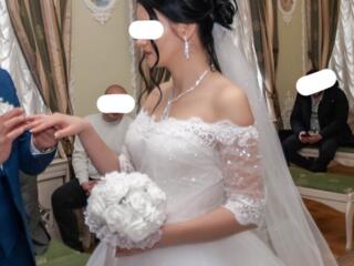 Продам эксклюзивное свадебное платье