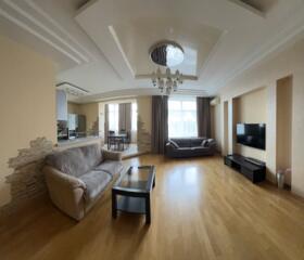 3-комн квартира - Дома Каркашадзе на ул. Довженко