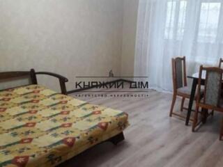 Продаж 3 кімнатна картира на Оболоні, Мінський масив, вул. Полярна 6, 