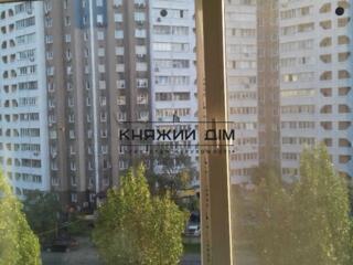 Продається гарна 2-х кім. квартира на Харківському шосе 21/3, 7/9 ...