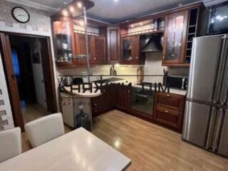 Продаж 3 кімнатної квартири по пр. Петра Григоренка 5. Загальна площа 