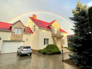 Продам дом 2-х этажный дом в Фонтанке (5 км от Одессы)