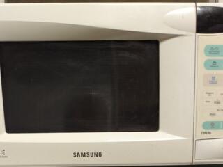 Микроволновая печь