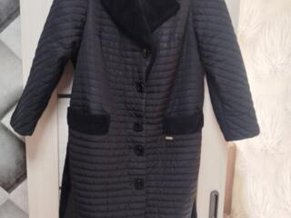 Продается пальто р. 54 - 56.