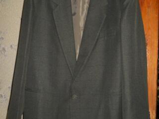 Новый мужской пиджак размер: 50 -52 за 200 лей