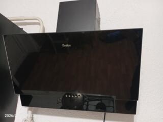 СРОЧНО Продам вытяжку кухонную б. у состояние новой