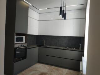 Сдам 2-комнатную, свежий ремонт 70кв. м