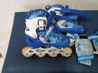 Ролики для 4-5-6 лет.
Ботиночки раздвижные и размер увеличивается. 200