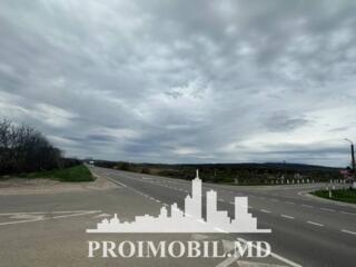 Spre vânzare se oferă teren pentru vile, situat în Strășeni, sat. ...