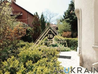 2 дома в Аркадии на участке 10 соток