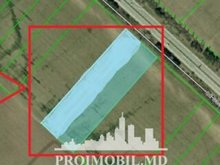Spre vânzare se oferă teren pentru construcție, situat în sectorul ...