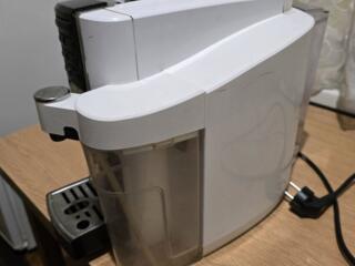 Продам капсульную кофемашину