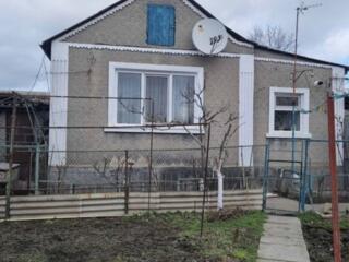 Продам два дома. Первый дом общей площадью 31 кв. ; комната площадью .