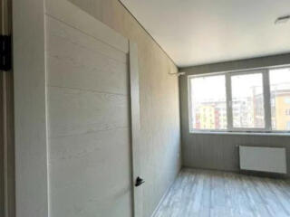 Продам квартиру 61 кв. м., 10/10, новый дом, жк Сити Парк.