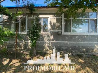 Vă propunem spre vânzare această casă în Grătiești, str. 8 Martie, cu 