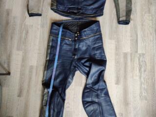 Мотокостюм и др.