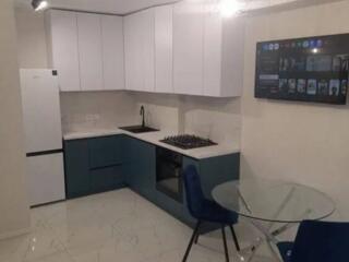 Продается новая 1- комнатная квартира с ремонтом. Общая площадь 35 ...