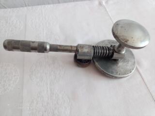 Продаю посуду. Закатка= 300 руб. Супник= 60 руб. Ваза. Телеграмм. Вайбер