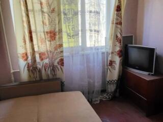 Предлагается к продаже светлая комната площадью 16 м² в коммунальной .