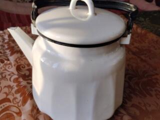 Чайник 4 литра новый.