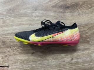 Продам бутсы