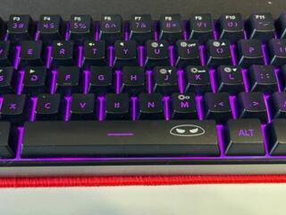Продам игровую клавиатуру