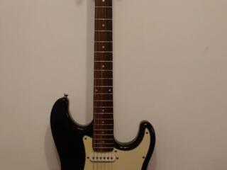 Электрогитара Ashton (Strat-тип) - отличное состояние