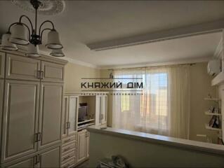 Продається 1-кімнатна квартира в Києві, Дарницькому районі, на вулиці 