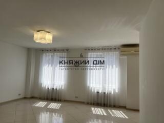 Оренда 4 кімнатної квартири в Шевченківському районі по вул. ...