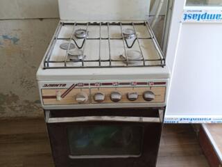 Продам газовую плиту, мойку кухонную